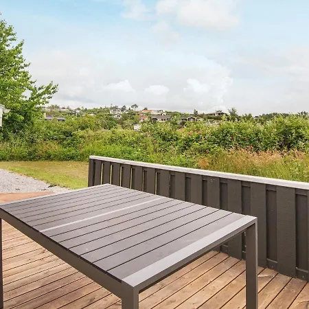 Fabulous Holiday Home In Ebeltoft With Indoor Pool * Ebeltoft
